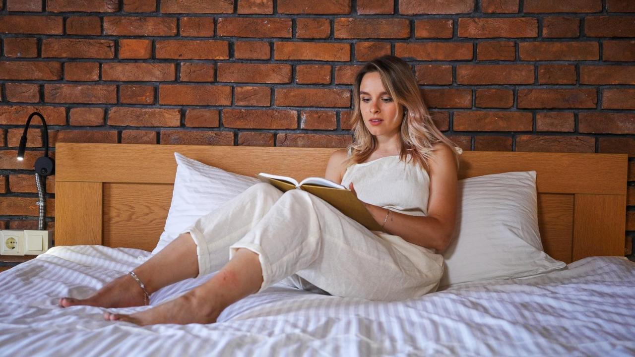 Eden Resort Yasnogorodka エクステリア 写真