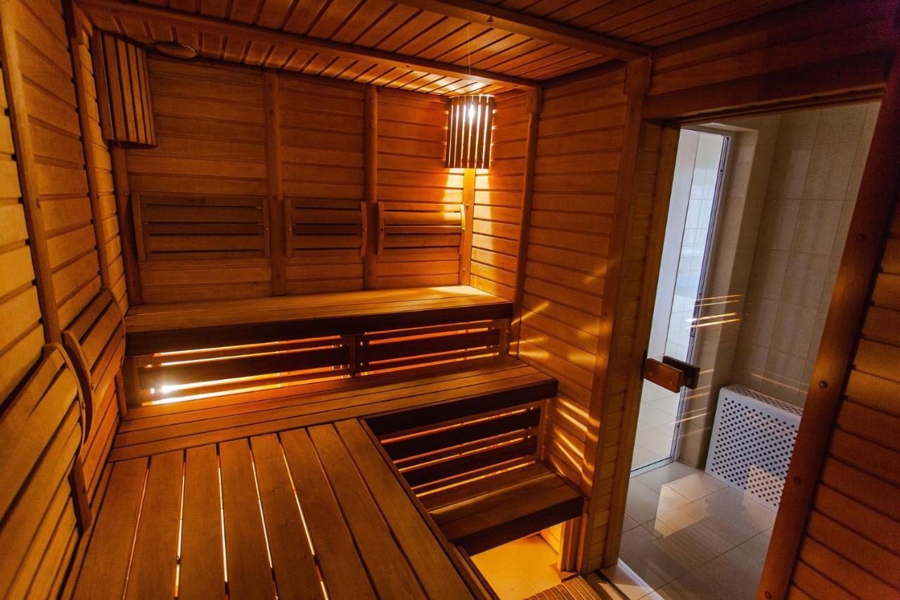 Eden Resort Yasnogorodka エクステリア 写真
